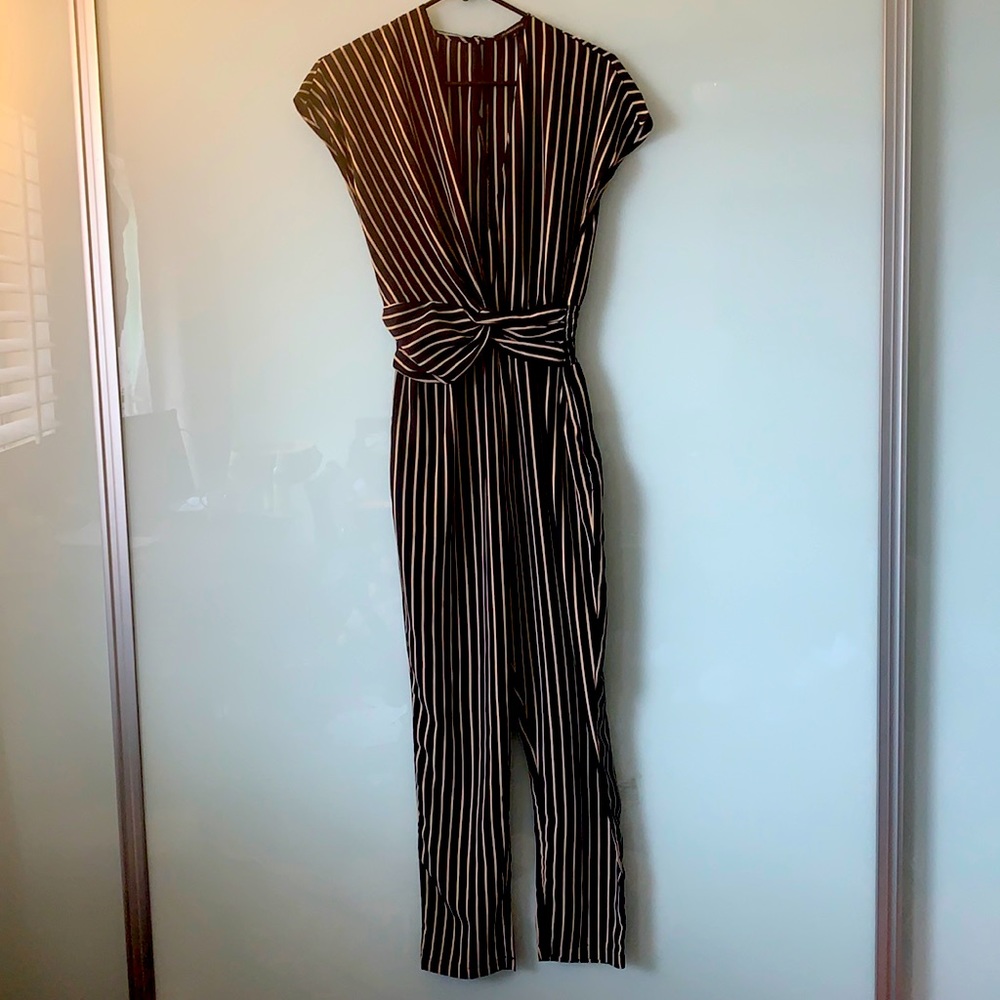 Oliviaceous super cute jumpsuit / romper